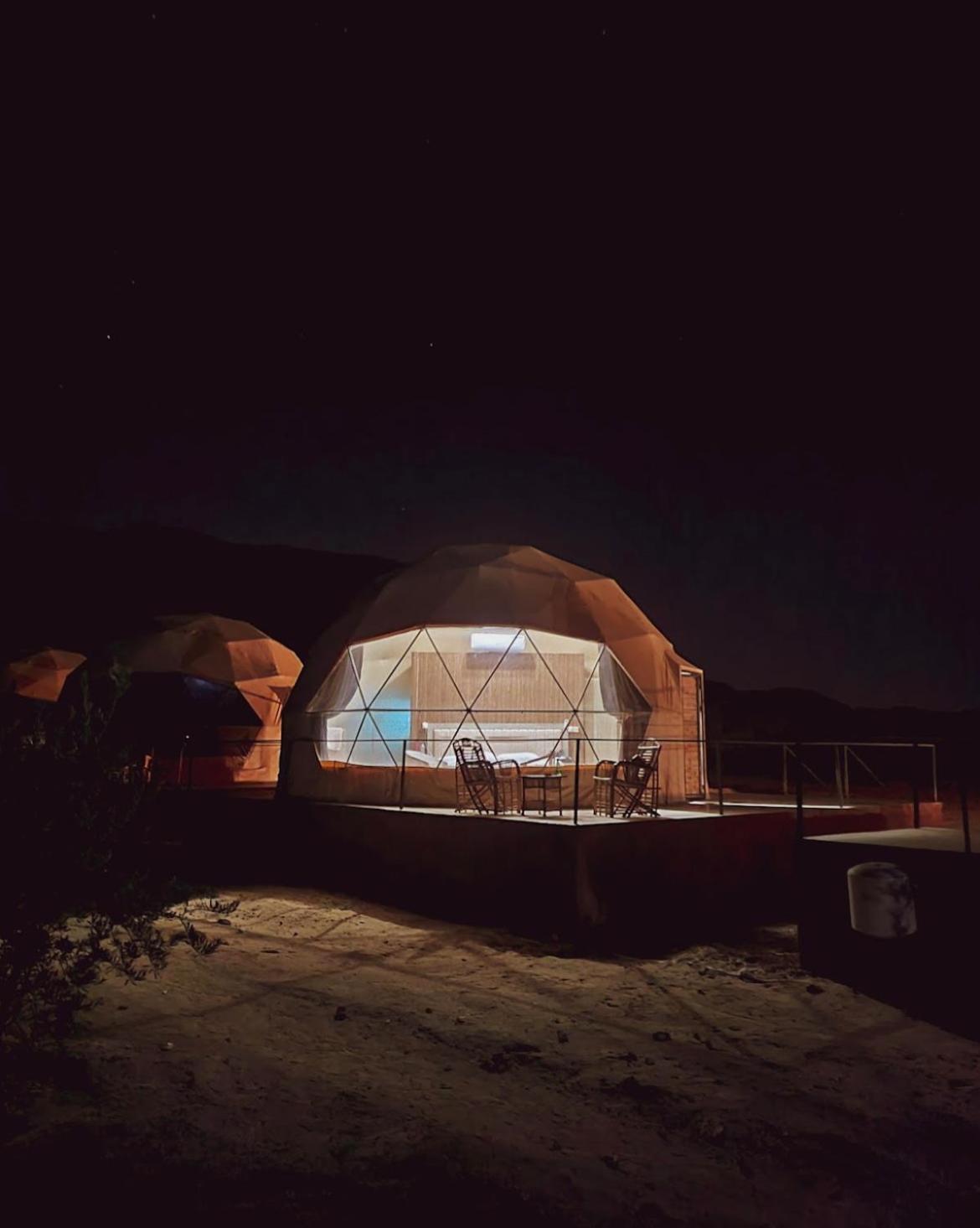 Adel Rum Camp Bubbles Wadi Rum Exterior foto