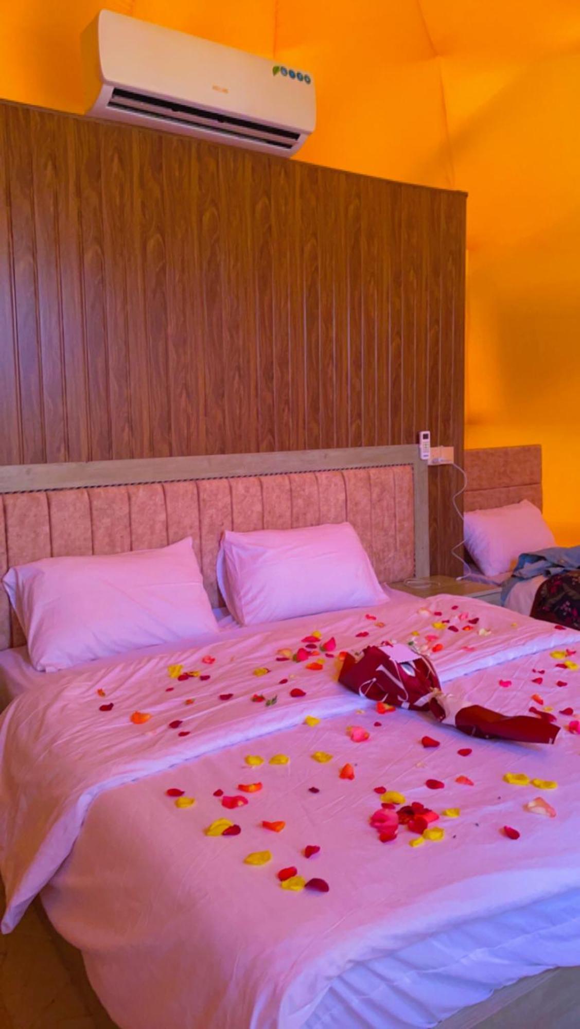Adel Rum Camp Bubbles Wadi Rum Exterior foto
